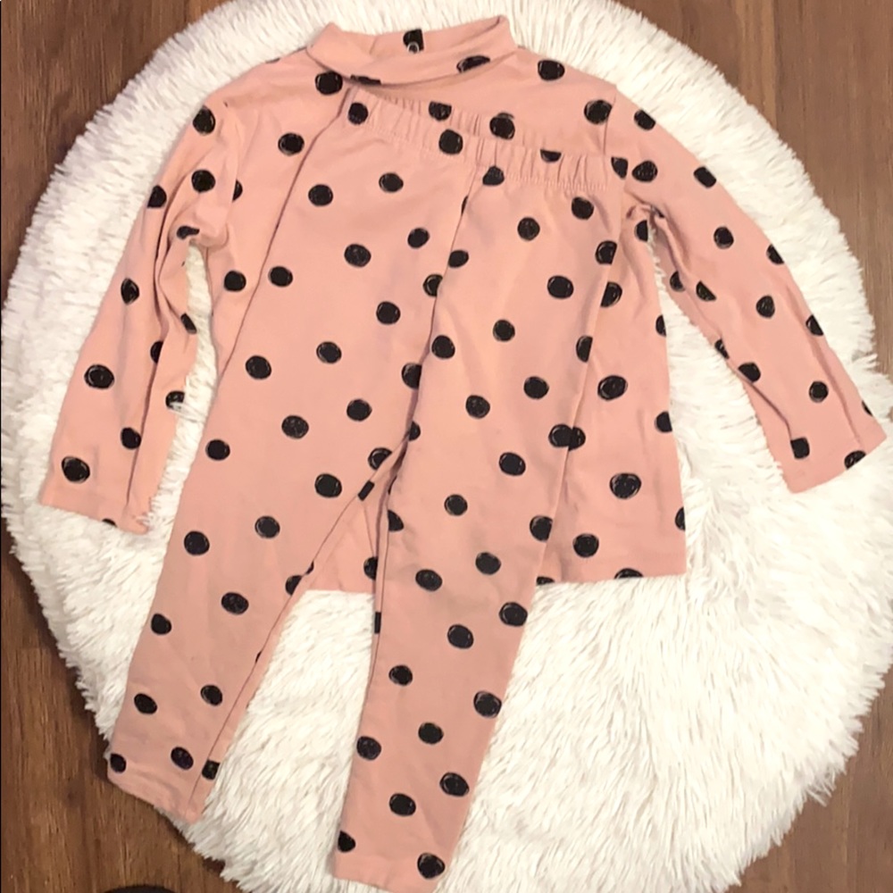 Long sleeve top and pants set!